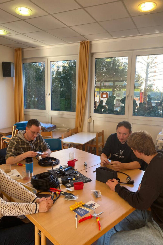 Gruppe beim Balkonsolar Workshop